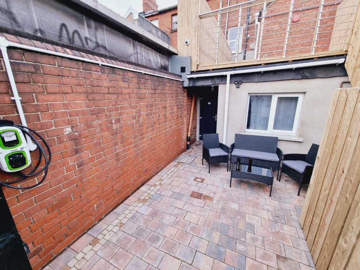 Lmk, Spacious 1 Bedroom Ground Floor Apartment, Ev Charger, Free Parking Wi-Fi, Great Location Belfast Exterior foto